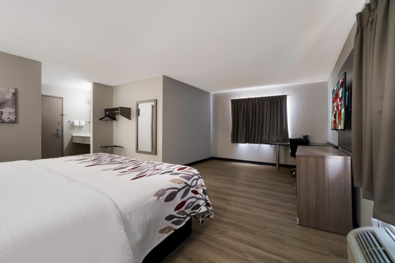 Super 8 By Wyndham Marston Μοτέλ Εξωτερικό φωτογραφία