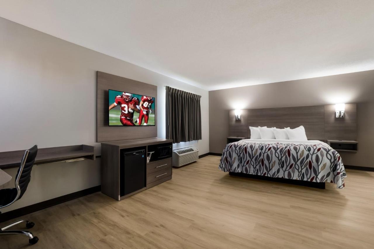 Super 8 By Wyndham Marston Μοτέλ Εξωτερικό φωτογραφία